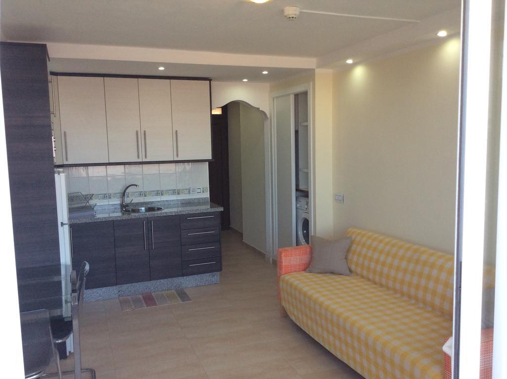 Apartment With Terrace In Playa De Las Americas Exteriör bild