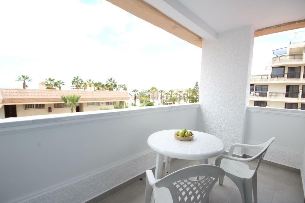 Apartment With Terrace In Playa De Las Americas Exteriör bild